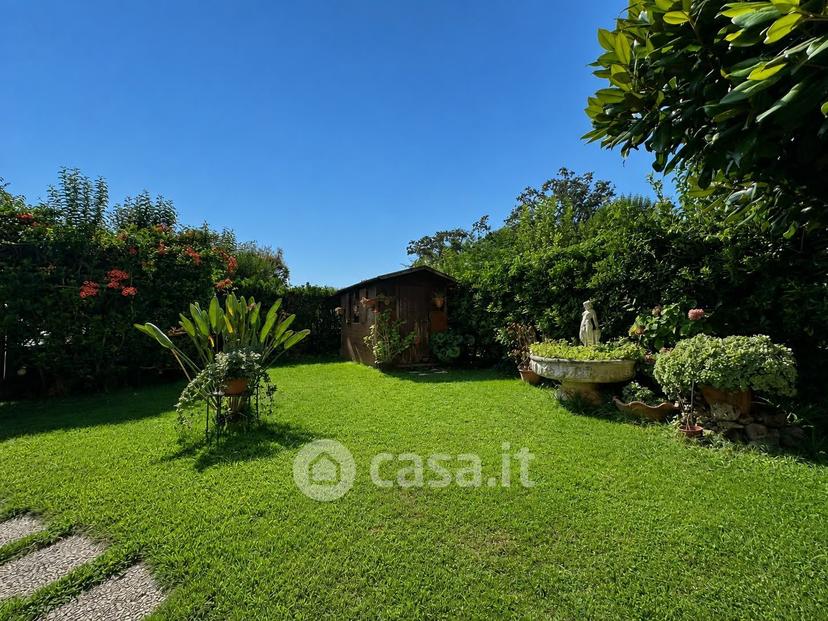 Villa in Via di Valle Schioia — foto 15 di 37