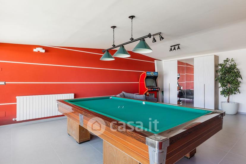 Villa in Via Benedetto Zallone 24 — foto 3 di 41