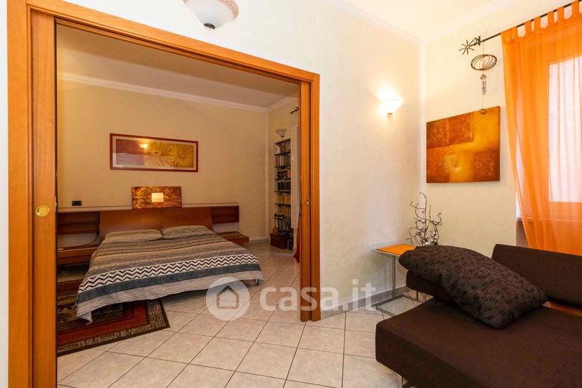 Trilocale in Via Giovanni Francesco Napione — foto 6 di 30