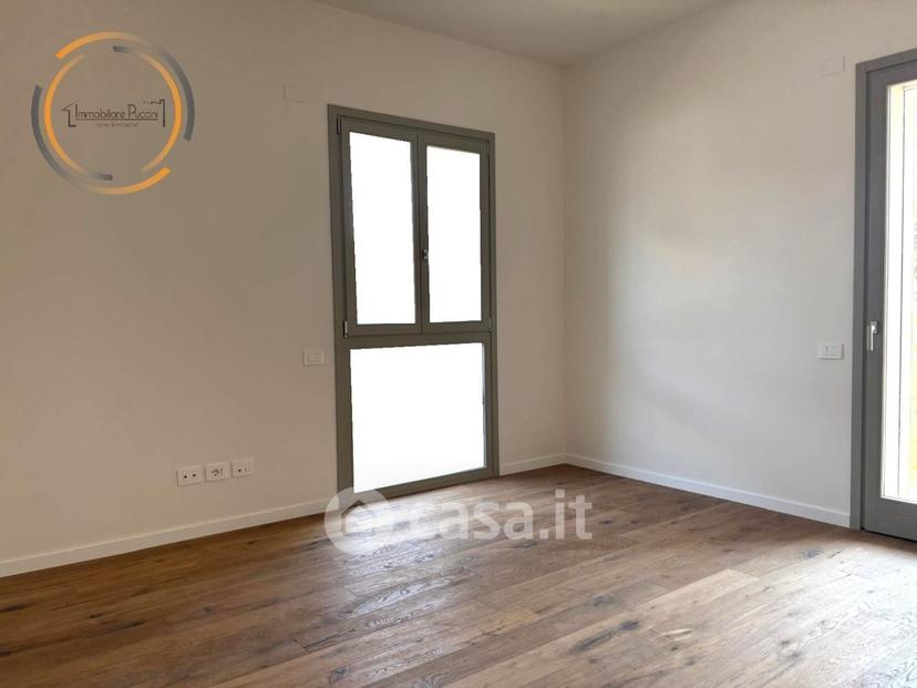 Quadrilocale in Via Giacomo Puccini 216 — foto 22 di 22