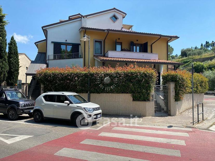 Appartamento in Via Giacomo Matteotti 2 — foto 3 di 22