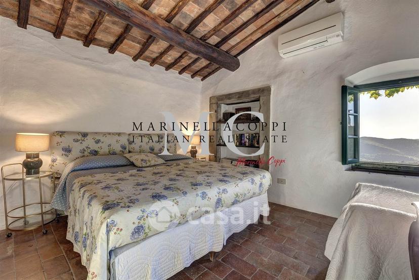 Villa in Piazza Giacomo Matteotti — foto 31 di 48