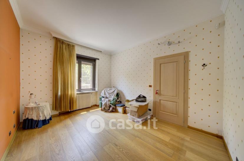 Villa in Via Casale 320 — foto 16 di 51