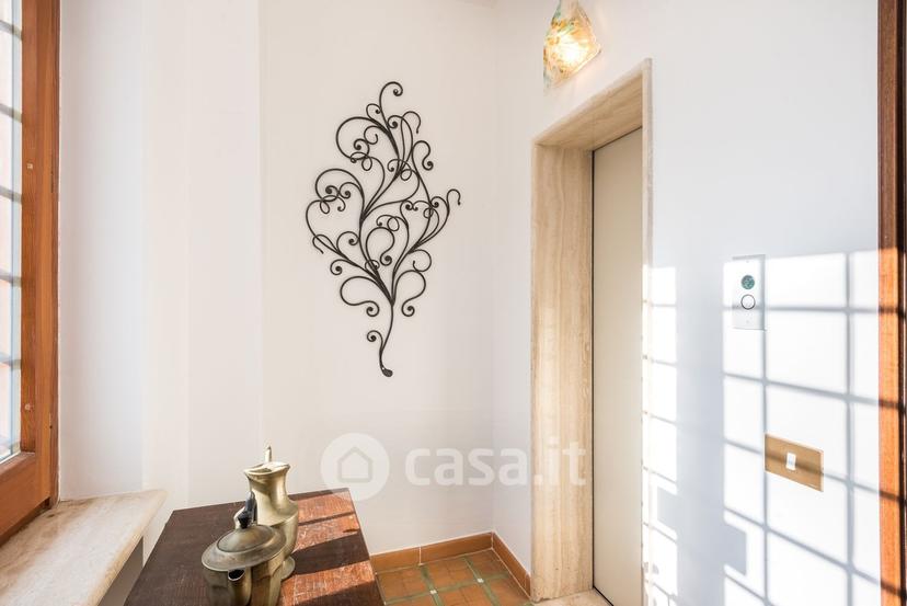 Villa in Via delle Cerquette 122 — foto 3 di 53