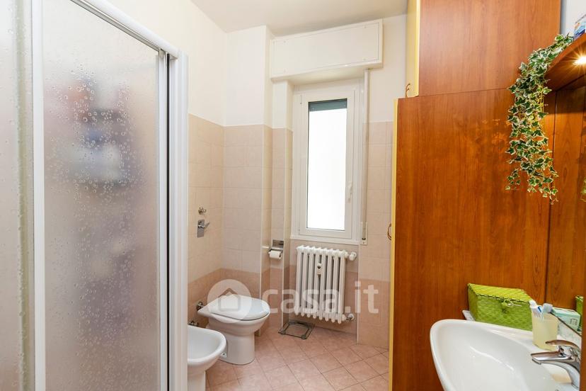 Bilocale in Via Alessandro Manzoni 33 — foto 27 di 49