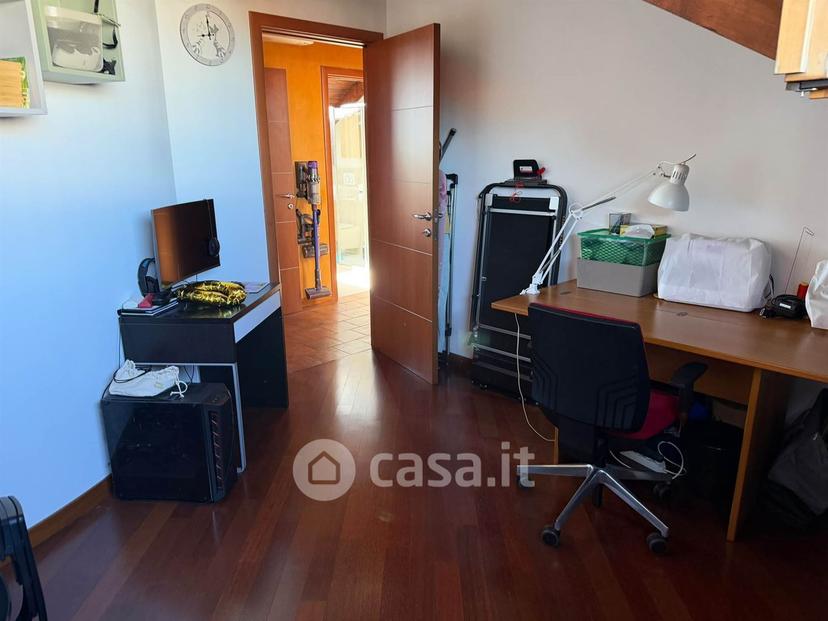 Trilocale in Via Bruno Buozzi 56 — foto 12 di 45