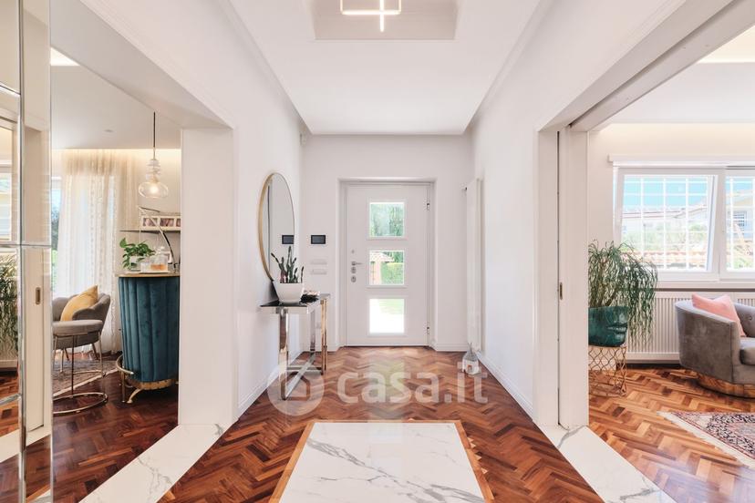 Villa in Via Pittaco — foto 54 di 84