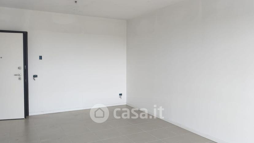 Bilocale in Via Martiri delle Foibe 23 — foto 8 di 28