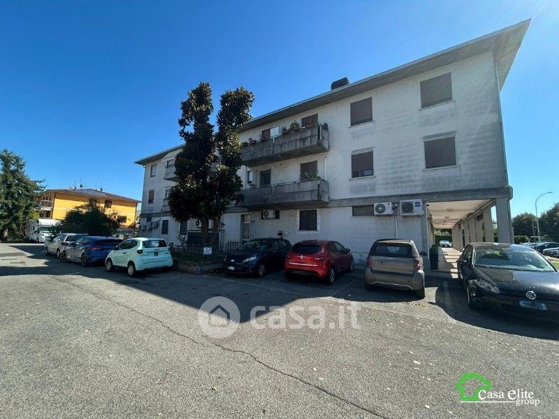 Trilocale in Via V. Monti 2 — foto 23 di 24