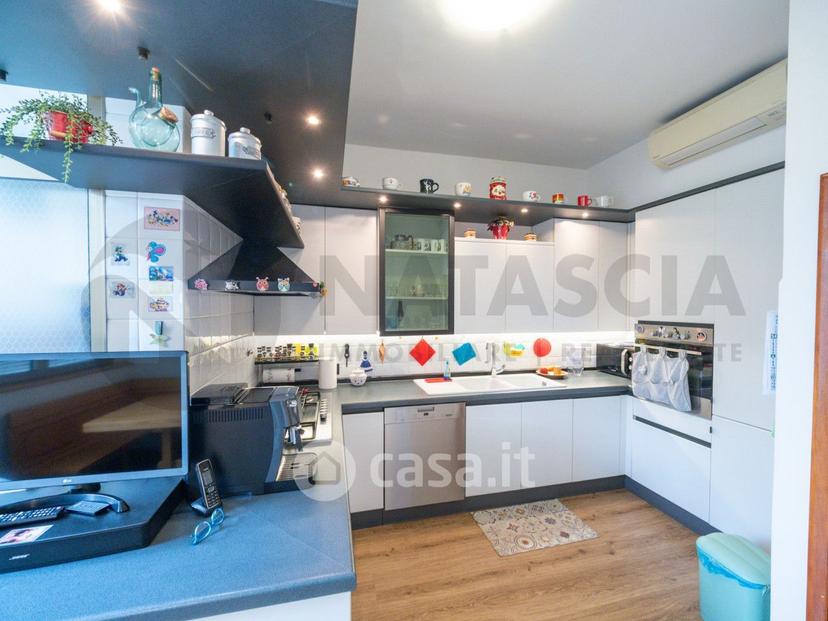 Appartamento in Viale delle Arti — foto 7 di 28