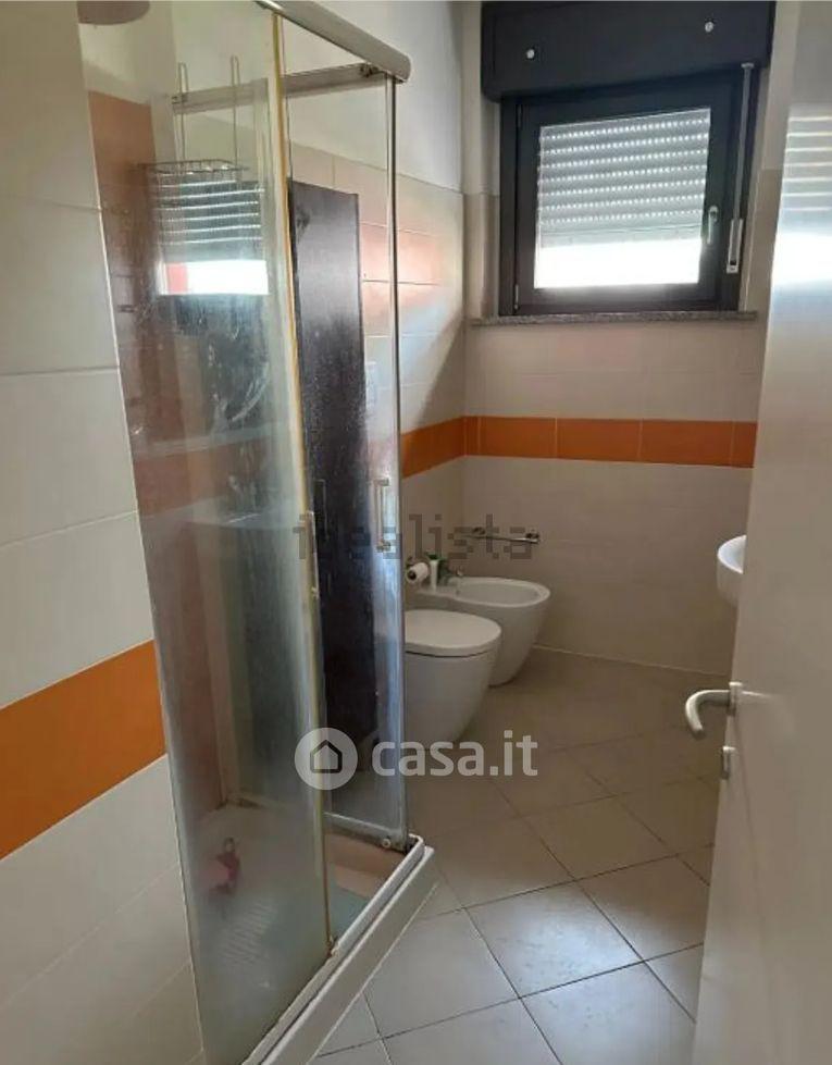 Bilocale in Via Pesaro 17 — foto 2 di 25
