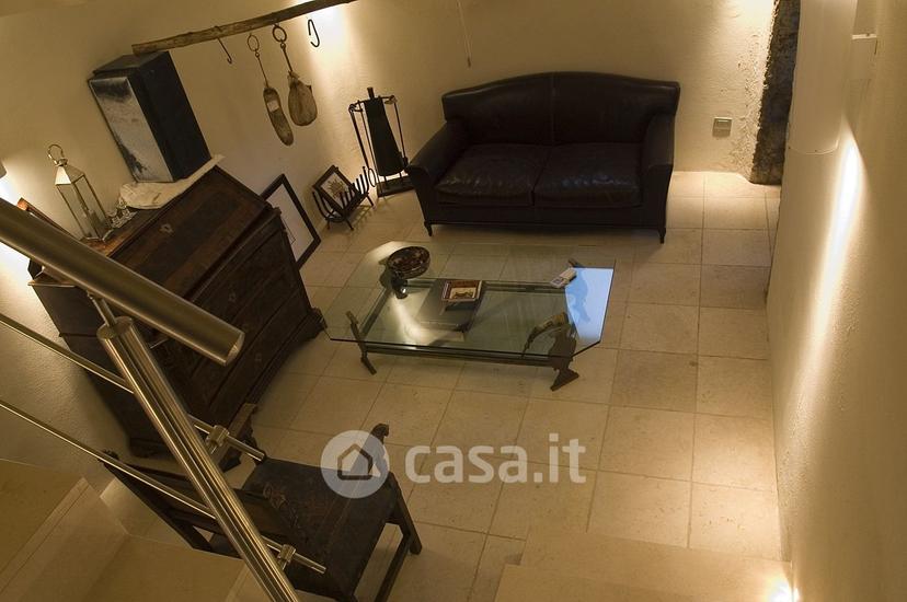 Villa in Via Alessandro Manzoni — foto 53 di 54