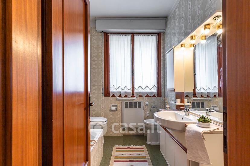Appartamento in Via Pompeo Vizzani — foto 36 di 40