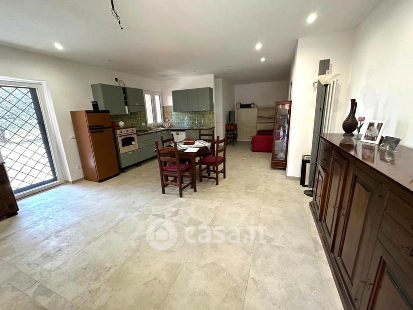 Appartamento in Via Tiberina 13 — foto 3 di 23