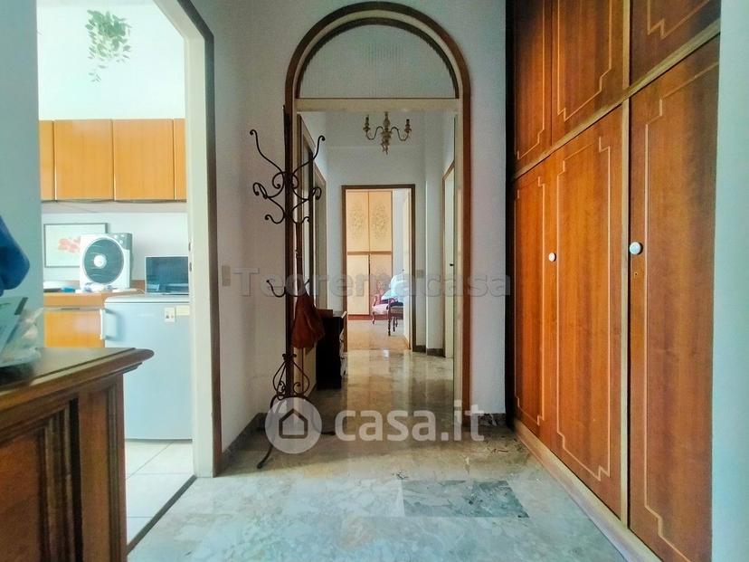 Quadrilocale in Via Castelfidardo 9 R — foto 12 di 25