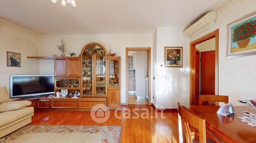 Trilocale in Via San Rocco 3 — foto 23 di 65