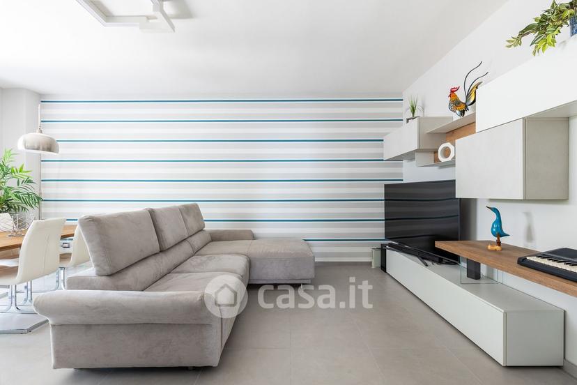 Villa in Via Benedetto Zallone 24 — foto 4 di 41