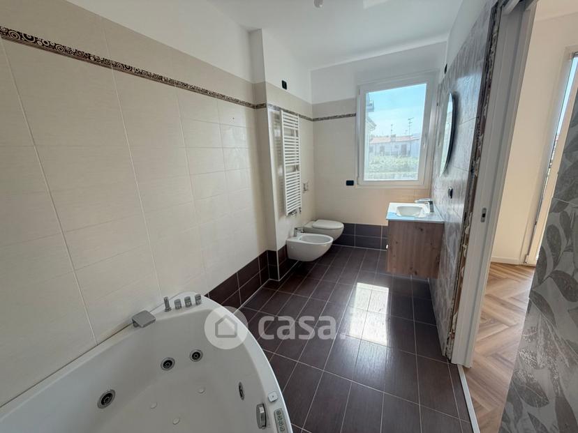Trilocale in Via Papa Wojtyla — foto 2 di 24
