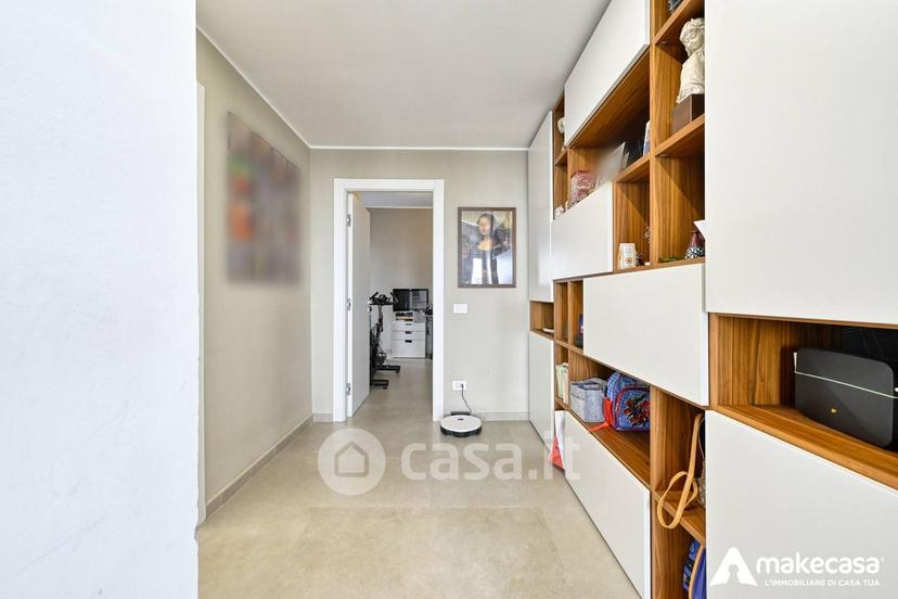 Quadrilocale in Via delle Rose 5 — foto 10 di 31
