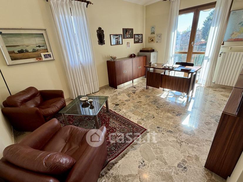 Villa in Via A. Mantegna — foto 3 di 47