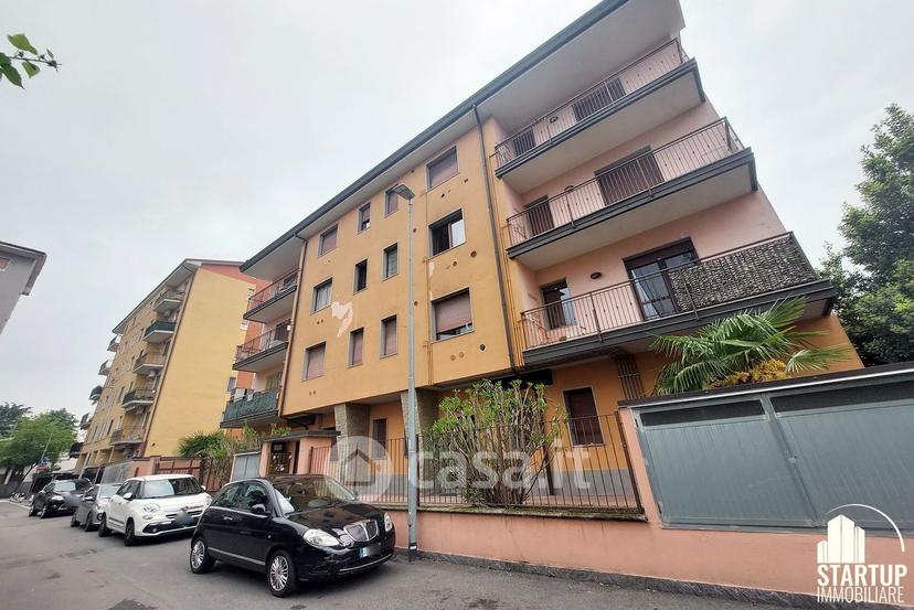 Trilocale in Via Carroccio 5 — foto 15 di 31