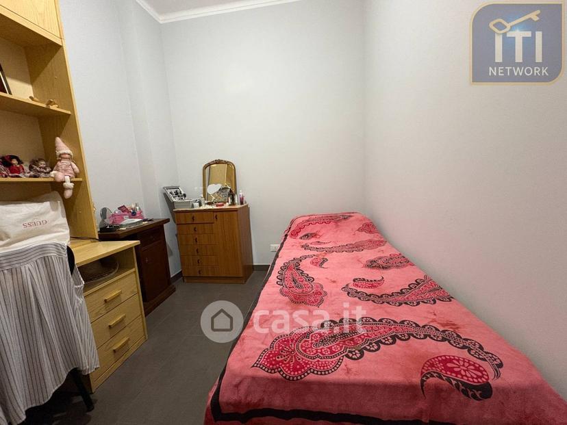 Trilocale in Via Sebastopoli — foto 12 di 22