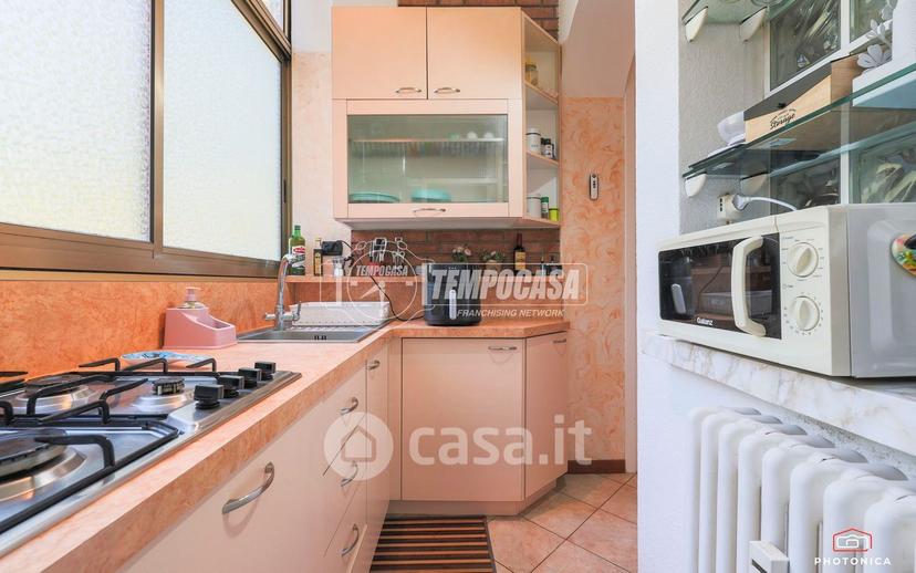 Trilocale in Via Cà Bassa — foto 9 di 34