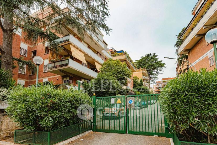 Trilocale in Via Madesimo