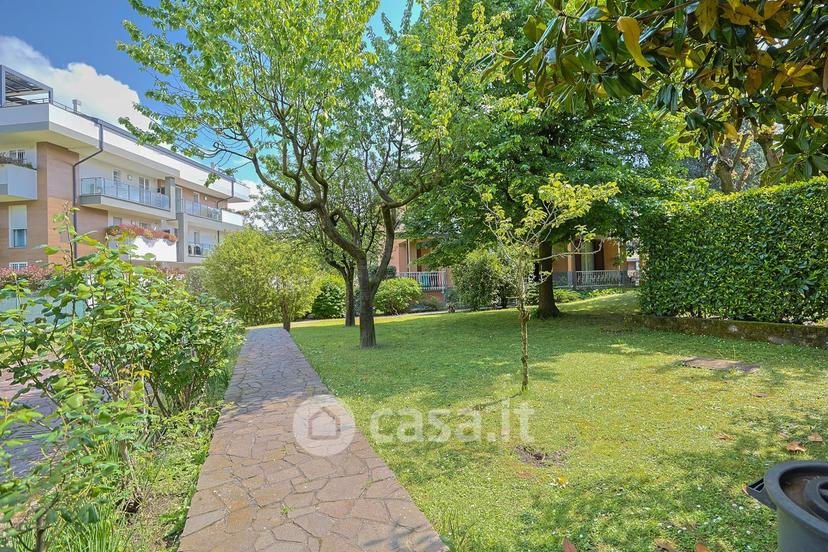 Quadrilocale in Viale Giuseppe di Vittorio 3 — foto 21 di 40