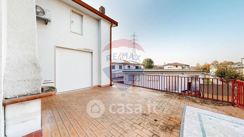 Villa in Via Muoni 15 — foto 19 di 44