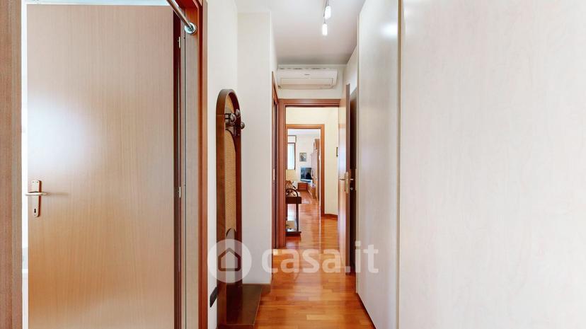 Trilocale in Via San Rocco 3 — foto 20 di 65