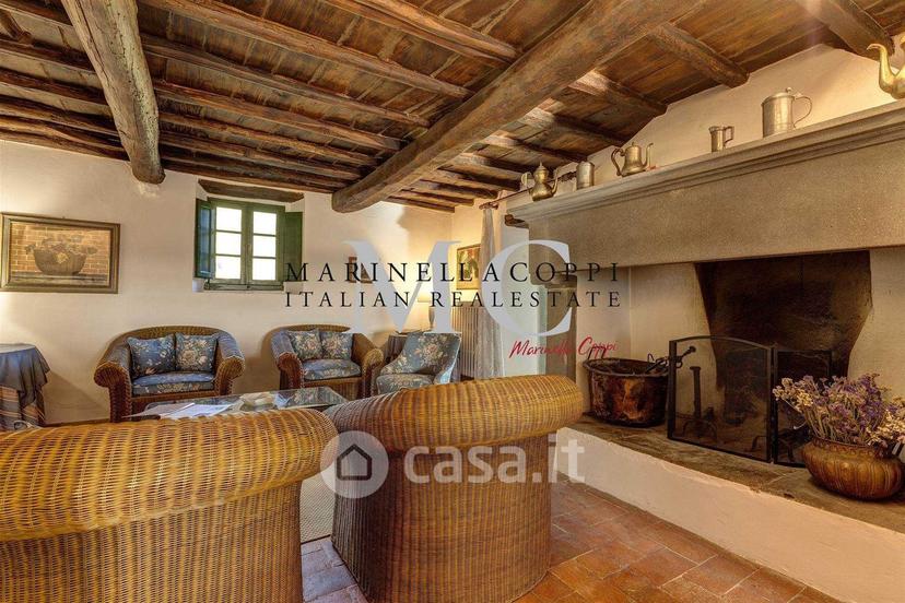 Villa in Piazza Giacomo Matteotti — foto 11 di 48