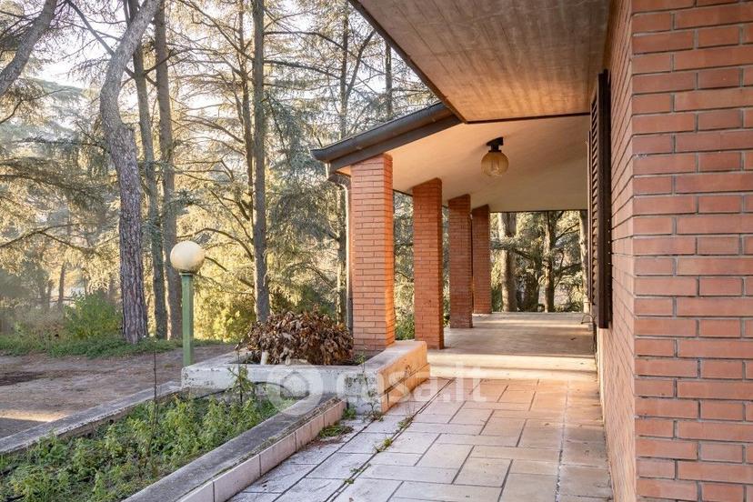 Villa in Via Martiri di Pizzocalvo — foto 5 di 28