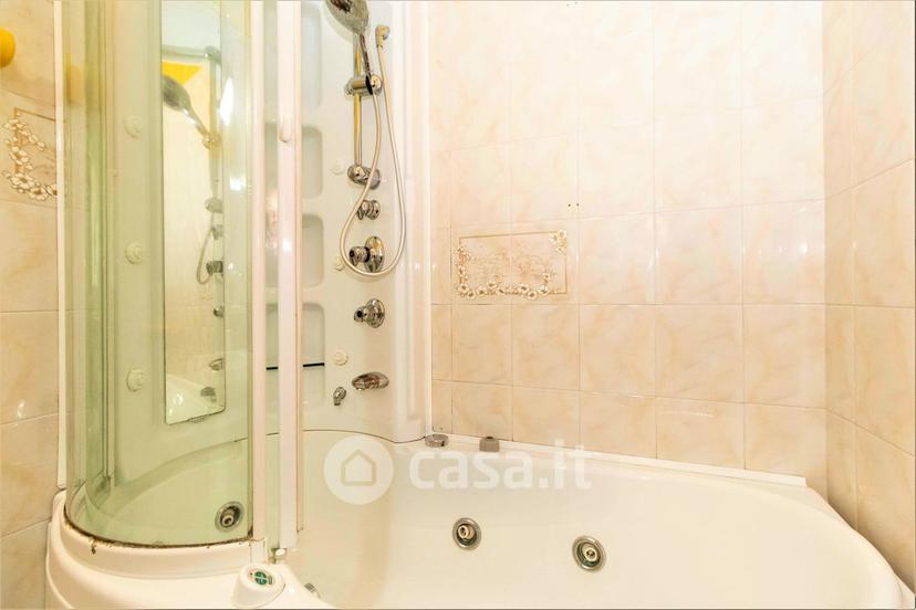 Trilocale in Via Giovanni Francesco Napione — foto 17 di 30