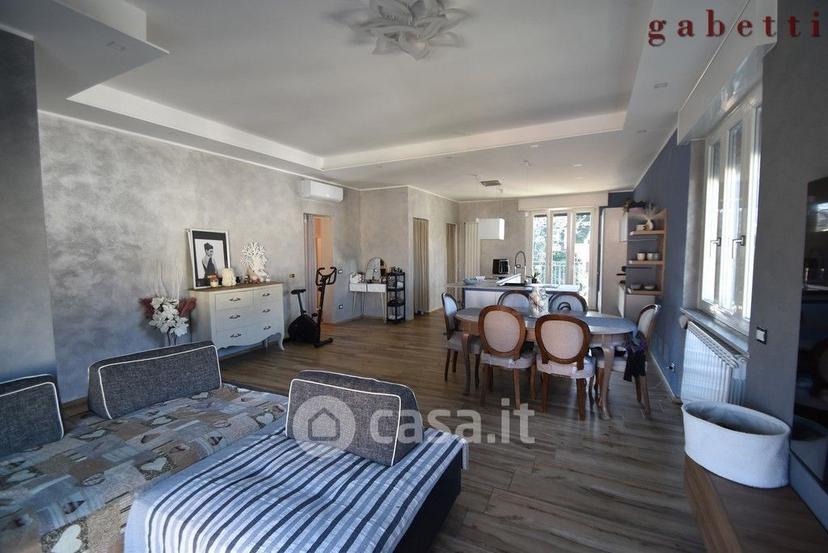 Villa in Via Gorizia 5 — foto 5 di 28