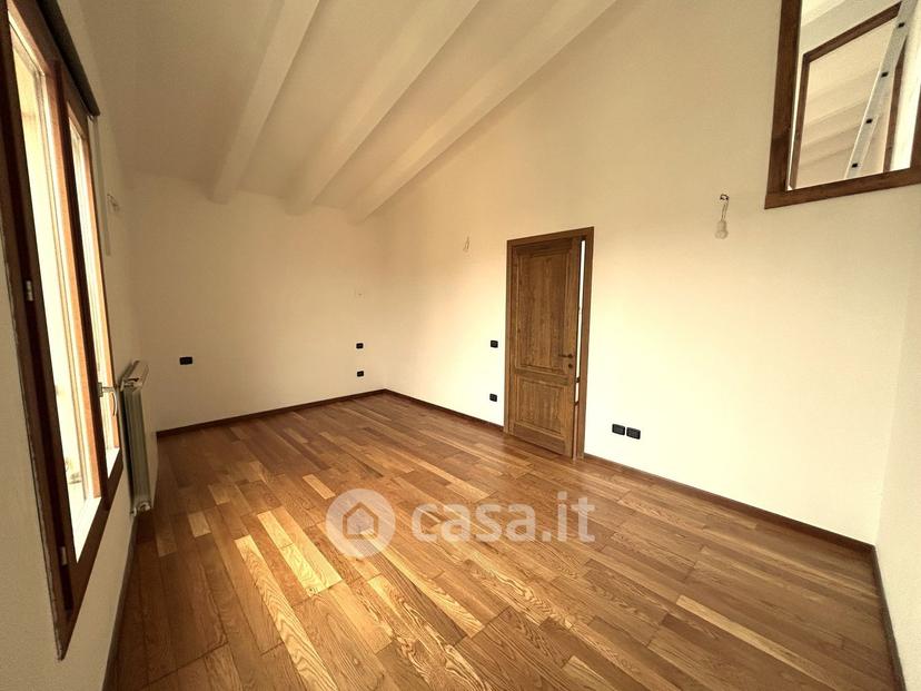 Trilocale in Via Vecchio Ponte 1 — foto 26 di 30