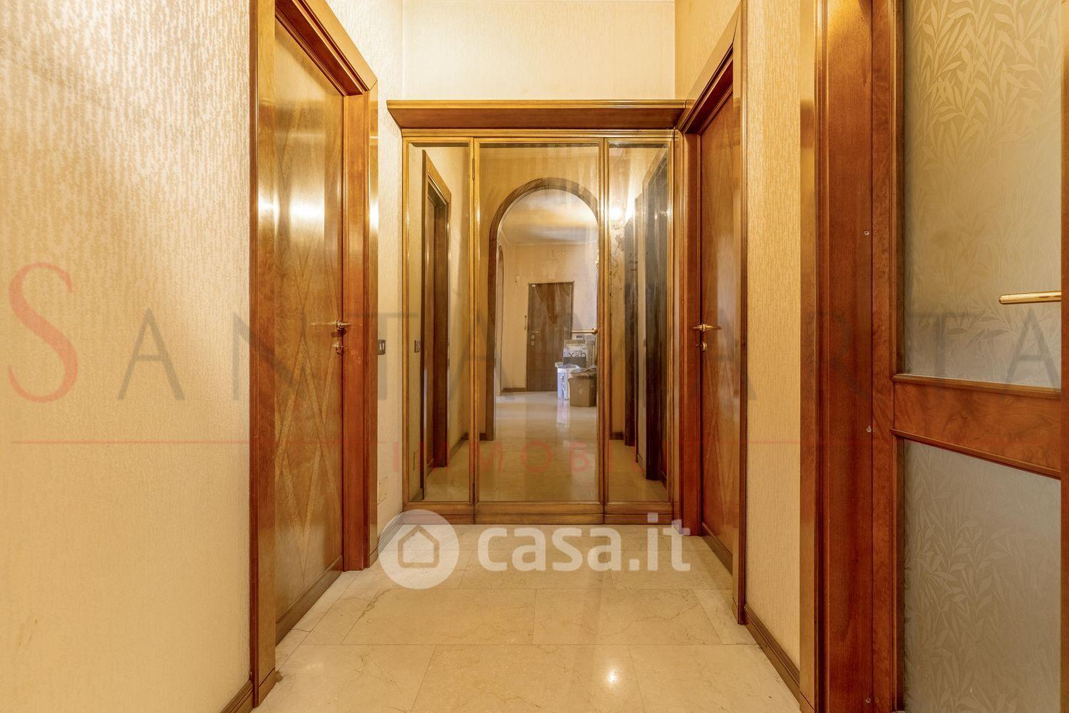 Appartamento in Viale Andrea Doria