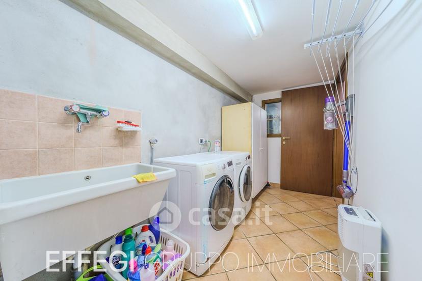 Villa in Via Galileo Galilei 2 — foto 36 di 39