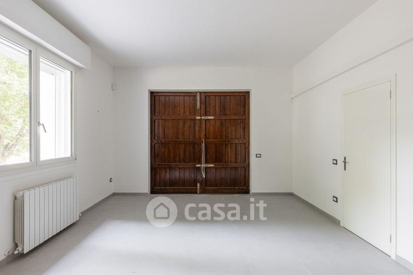 Villa in Via Benedetto Zallone 24 — foto 31 di 41