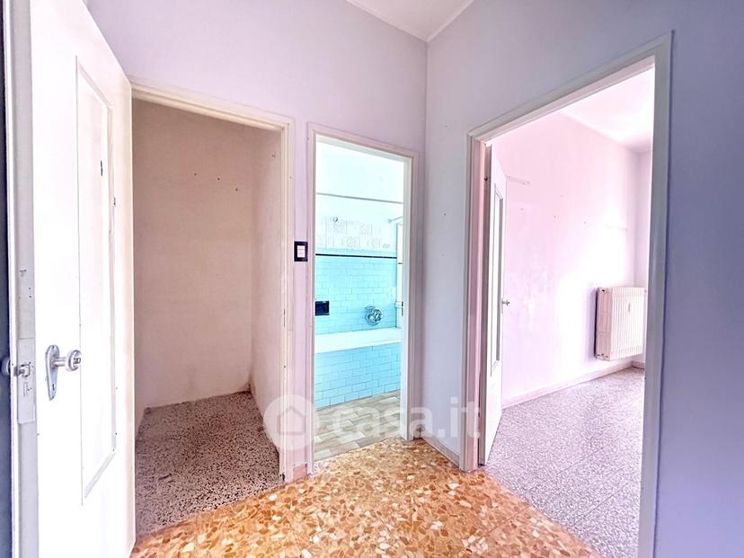 Trilocale in Via Tripoli 46 — foto 11 di 15
