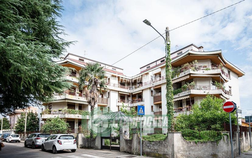 Quadrilocale in Via Buonarroti 3 — foto 3 di 29