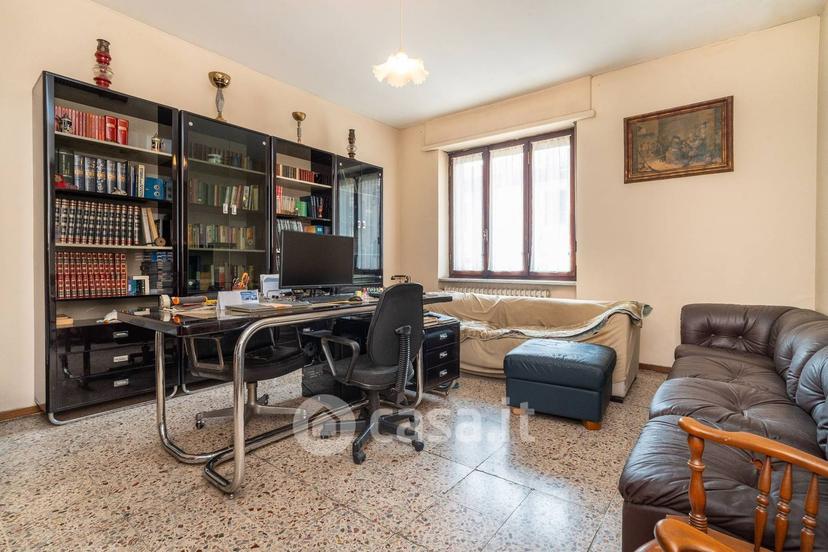 Quadrilocale in Via Stupinigi 4 — foto 43 di 44