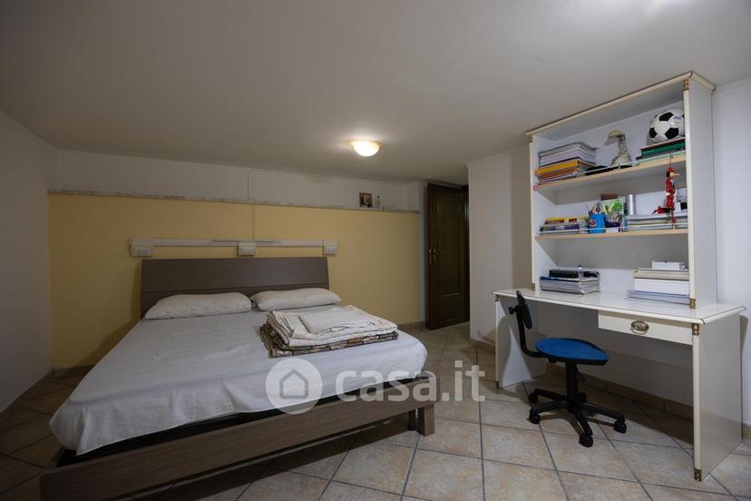 Trilocale in Via Livorno — foto 15 di 51