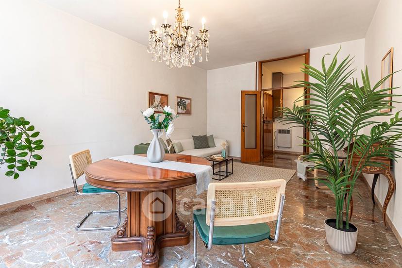 Appartamento in Via Pompeo Vizzani — foto 38 di 40