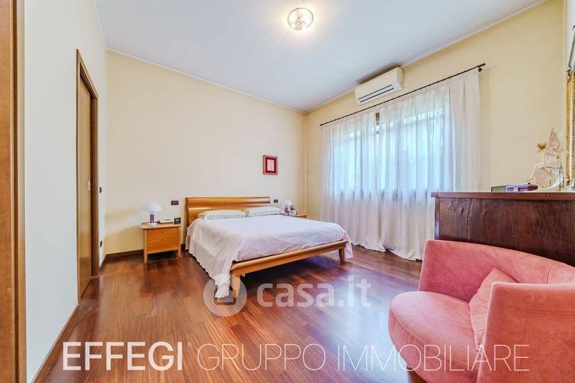 Villa in Via Galileo Galilei 2 — foto 16 di 39