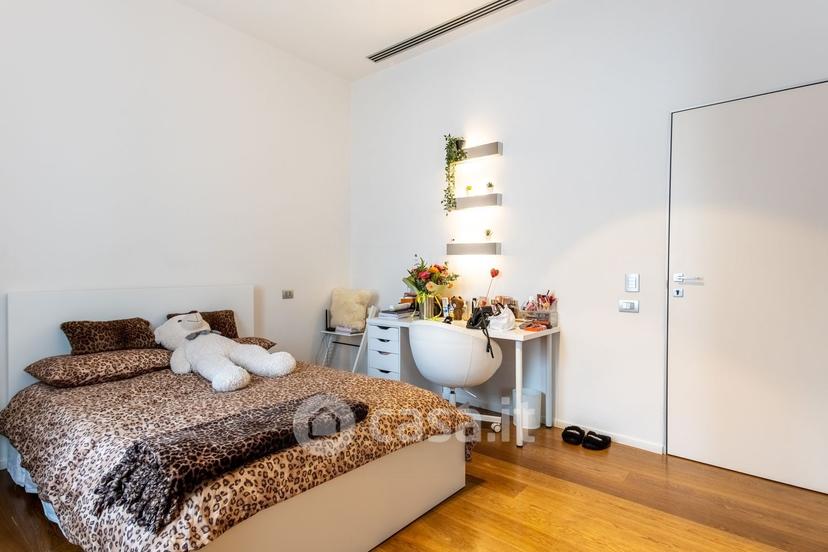Villa in Via Alessandro Manzoni — foto 13 di 54