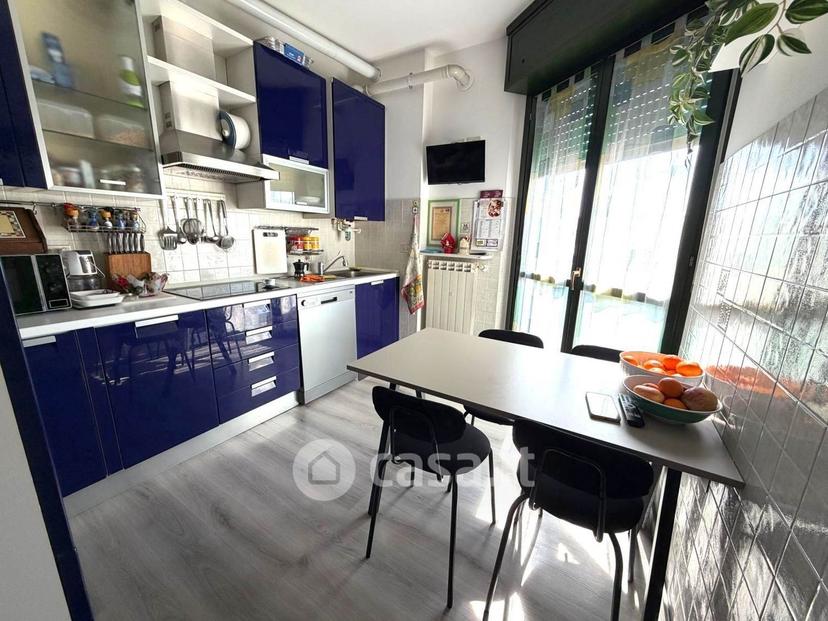 Trilocale in Via Montello 53 C — foto 17 di 29