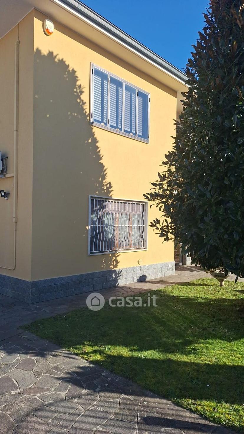 Villa in Via dei Certosini 8 — foto 9 di 28