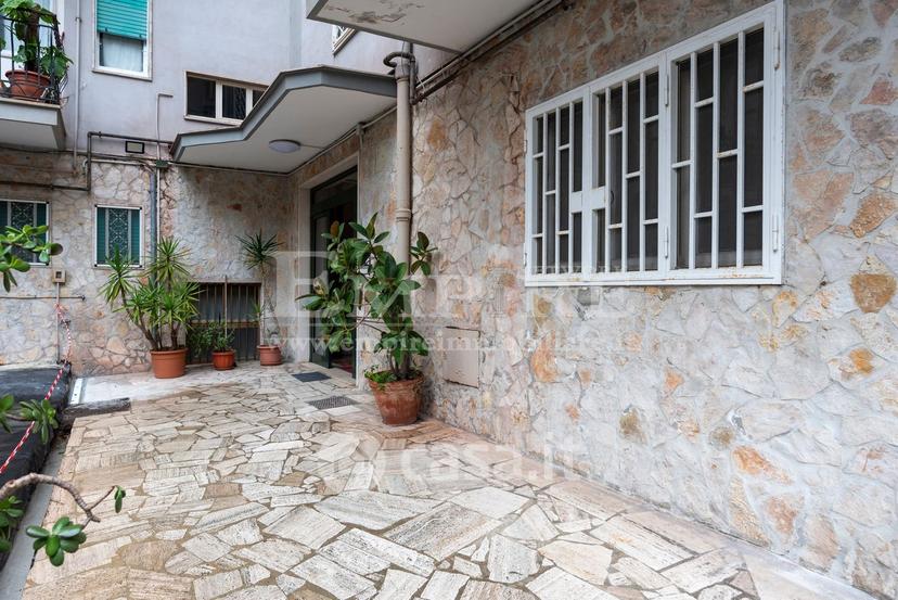 Appartamento in Via Ugo Ricci 20 — foto 4 di 31