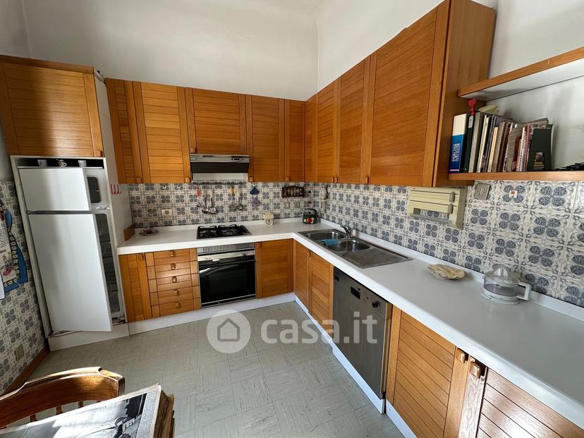 Villa in Viale della Libertà — foto 20 di 39